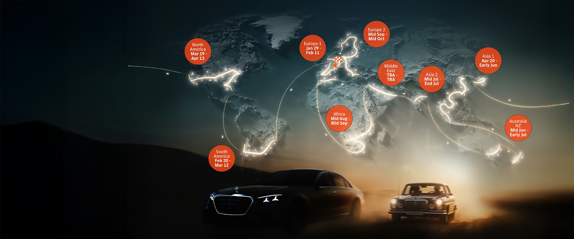 140 Places | Mercedes-Benz Eine Weltkarte mit einzelnen Stopps in Orange. Darunter fahren zwei Mercedes-Benz Modelle.