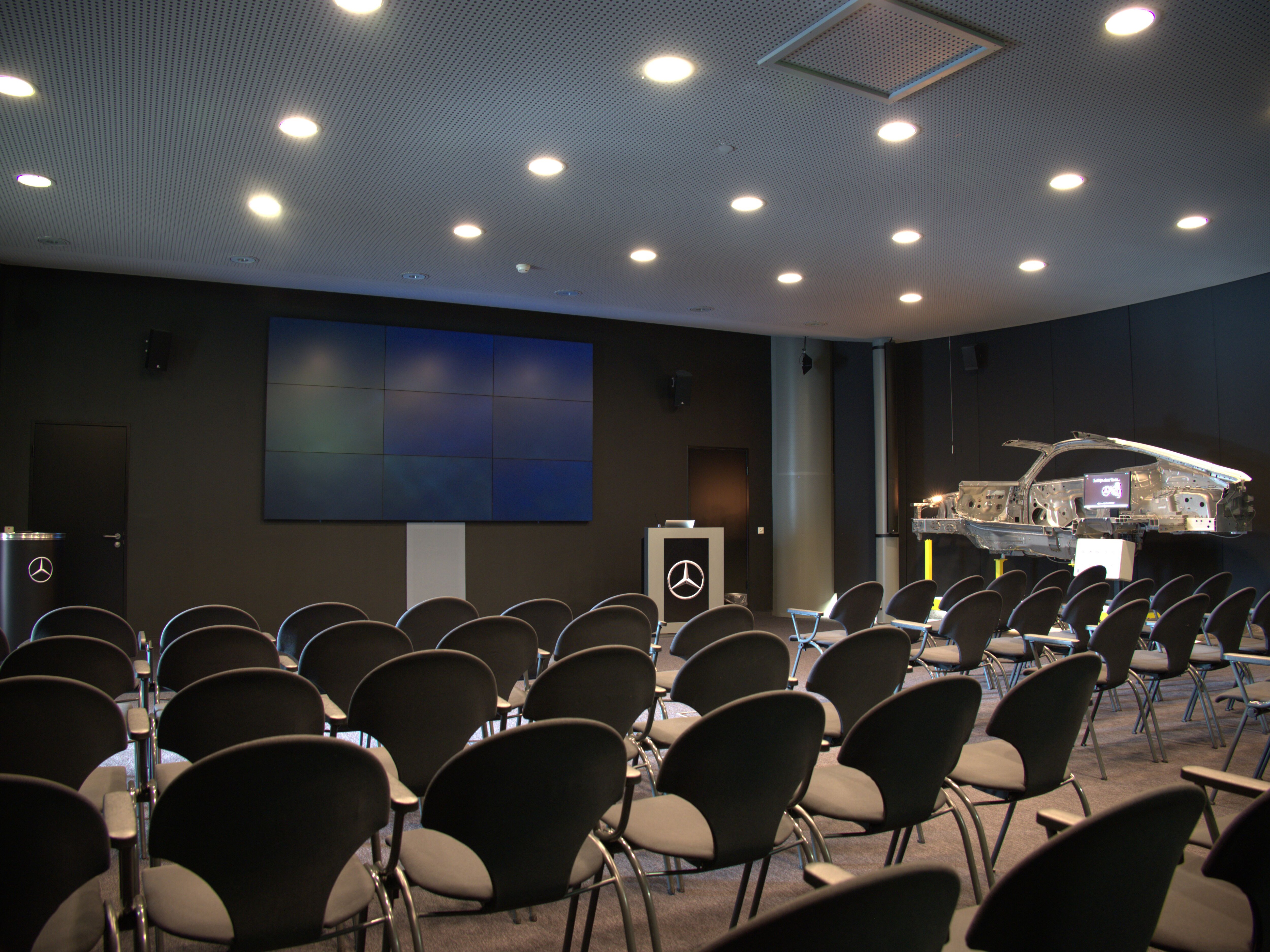 Mercedes-Benz Kundencenter Bremen Kino