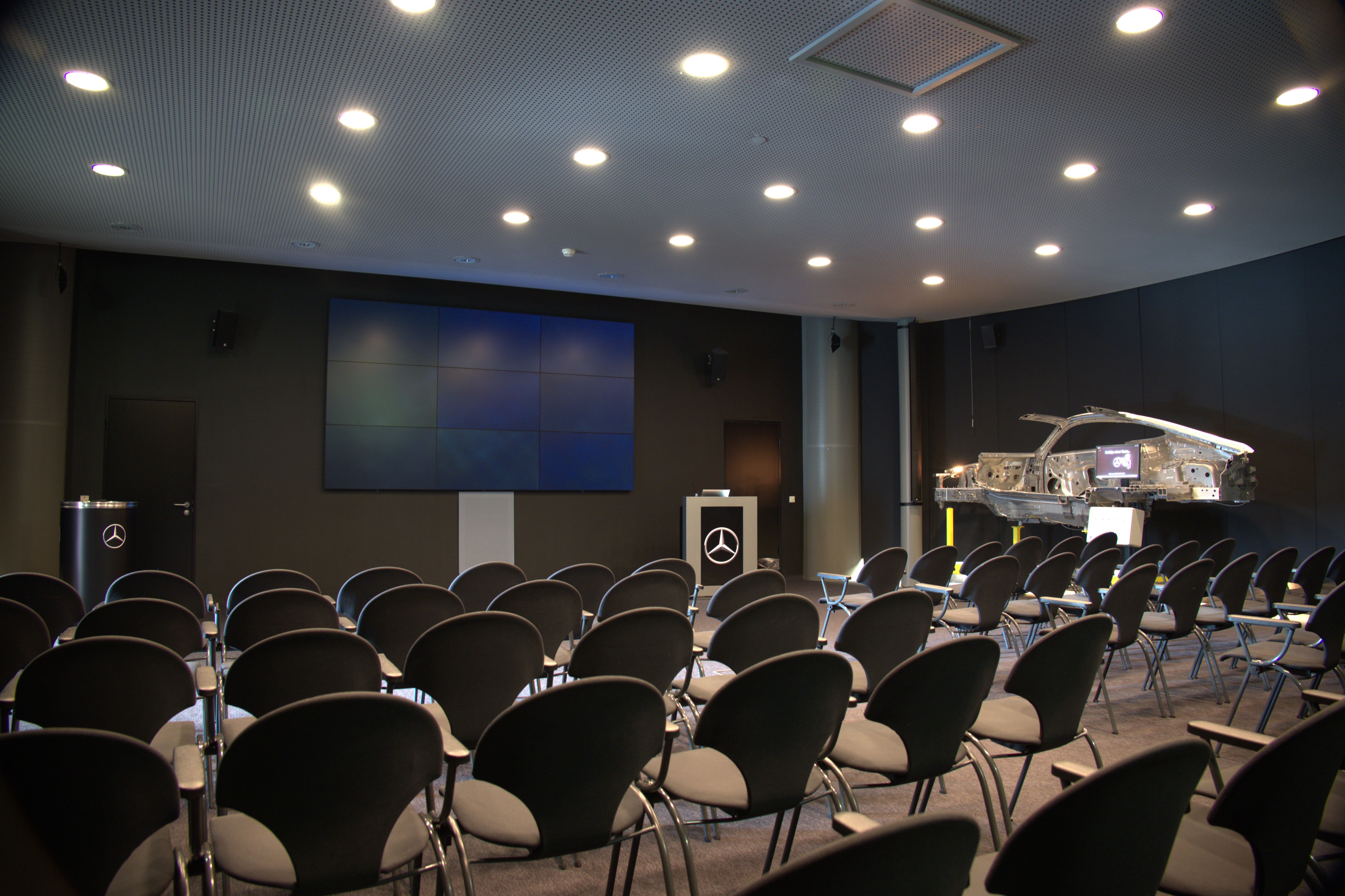 Konferenzen im Kundencenter | Mercedes‑Benz. Mercedes-Benz Kundencenter Bremen Kino