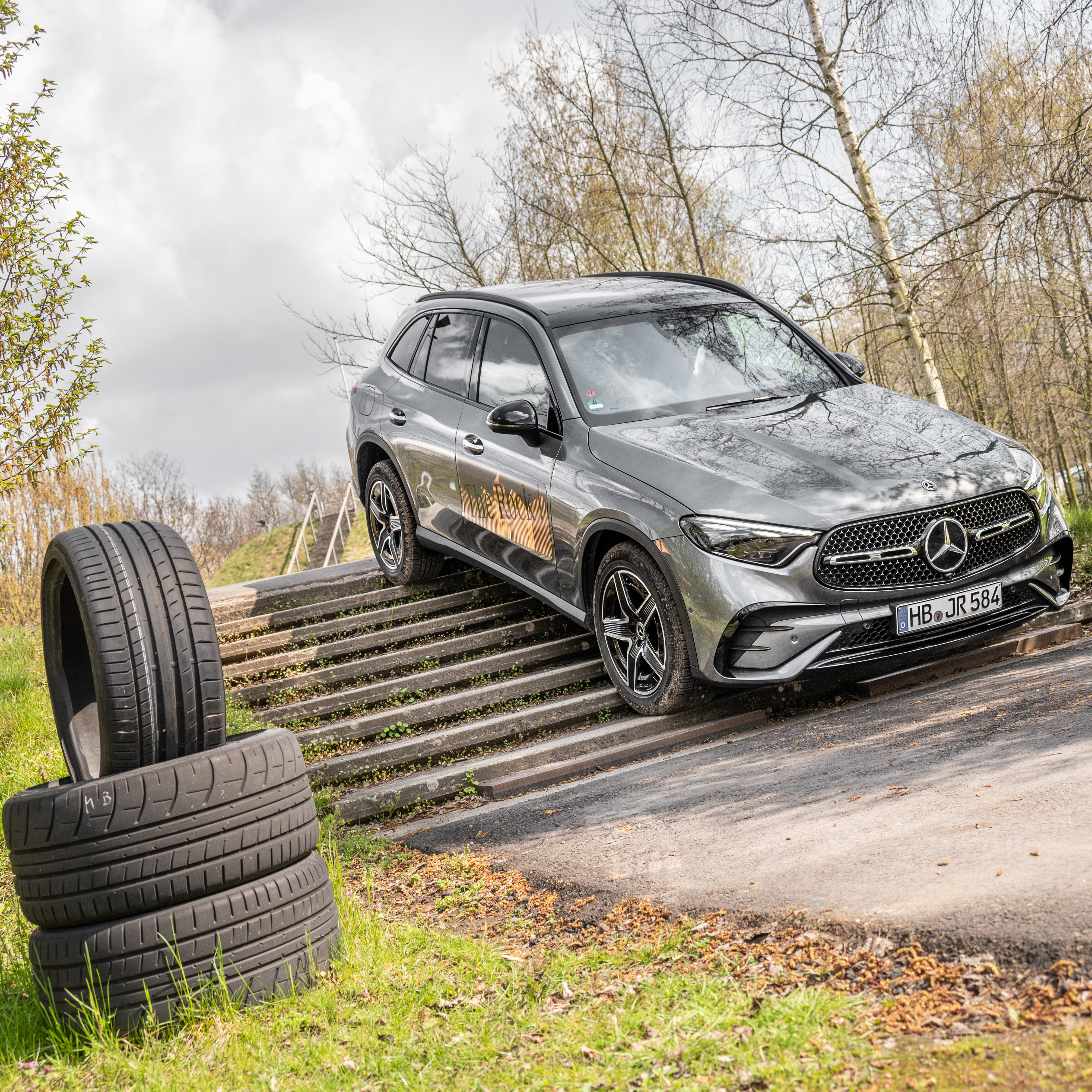 Fahrerlebnisse im Kundencenter | Mercedes-Benz. Mercedes-Benz Kundencenter Bremen Compacttraining GLC