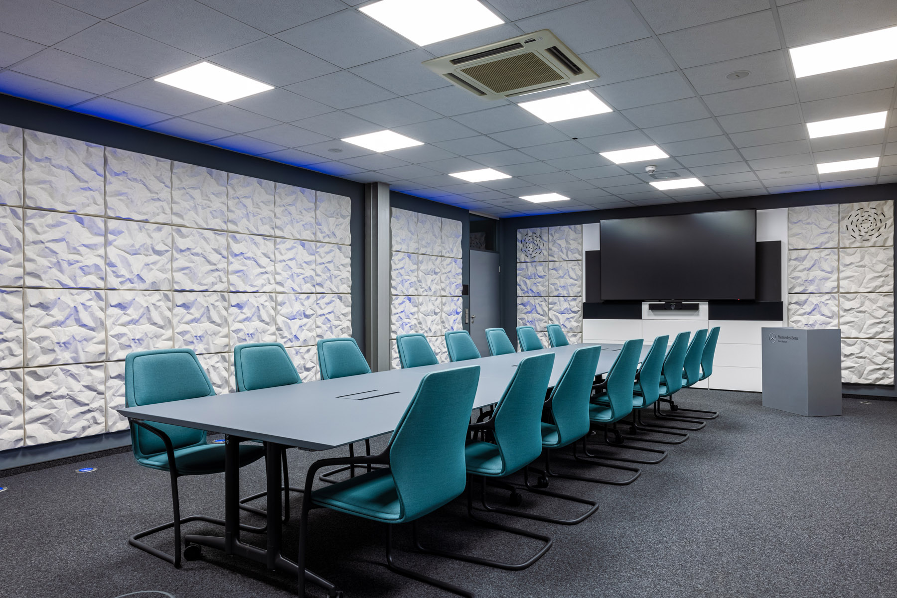 Konferenzen im Kundencenter | Mercedes‑Benz. Kundencenter Sindelfingen - Konferenzraum 2