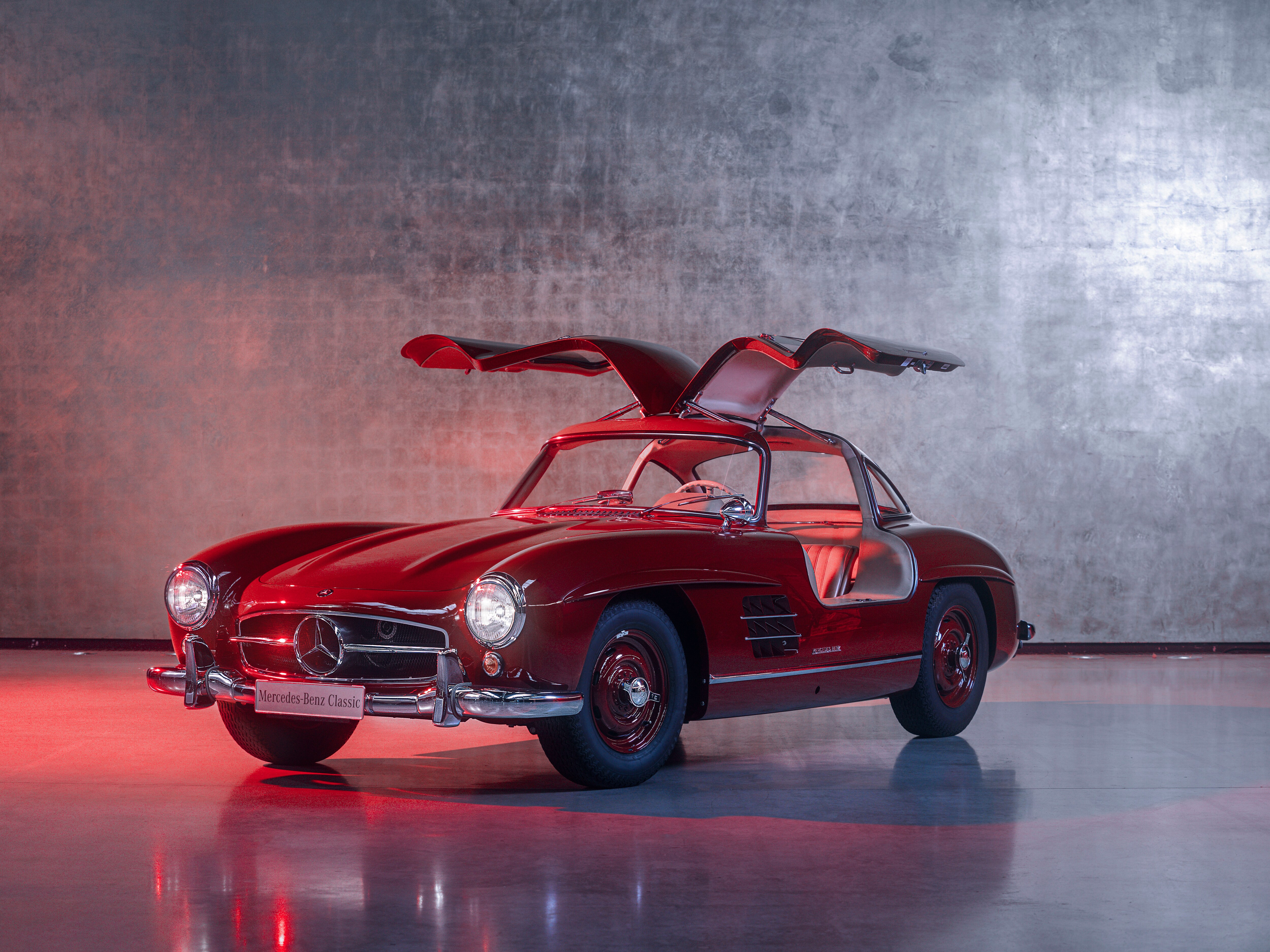 Mercedes-Benz 300 SL Coupé (W 198) bordeaux rot