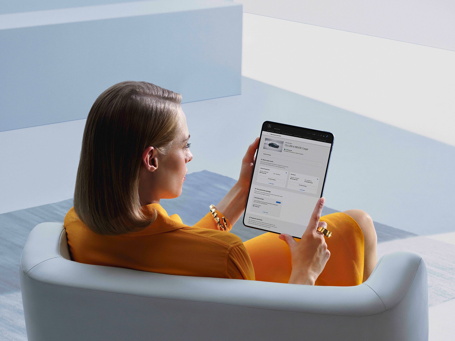 Die Fernabfrage des Fahrzeugstatus als Teil der Serienausstattung der Digitalen Extras von Mercedes-Benz.