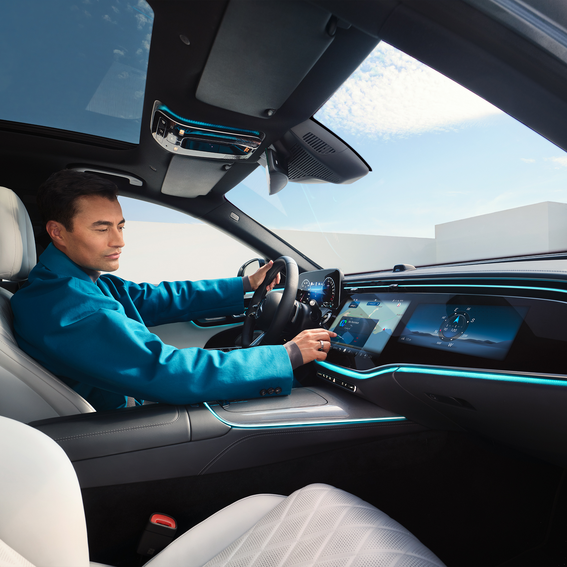 Anzeige von und Suche nach Sonderzielen | Serienausstattung | Mercedes-Benz Die Anzeige von und Suche nach Sonderzielen als Teil der Serienausstattung der Digitalen Extras von Mercedes-Benz.