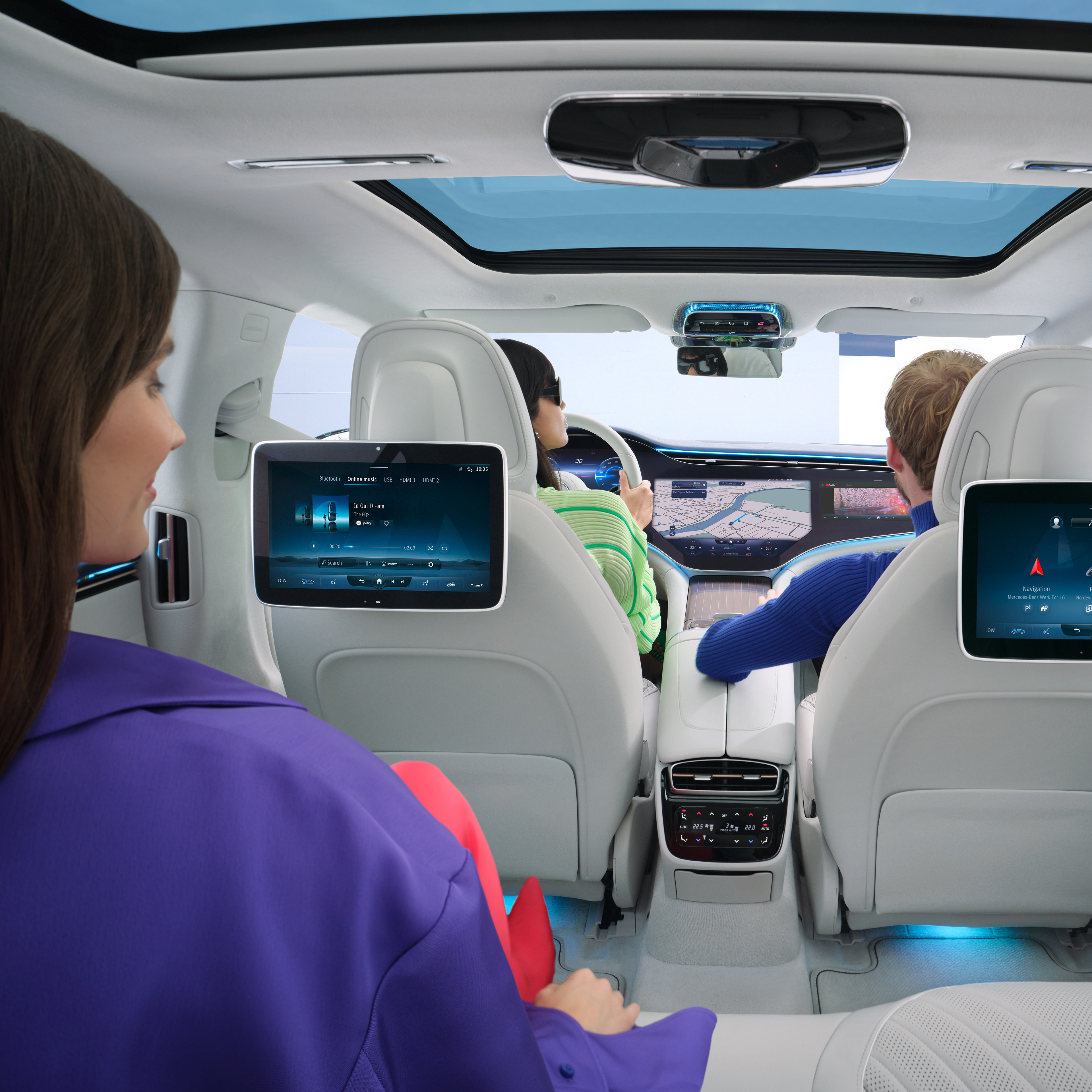 Multimedia & Entertainment | Digitale Extras | Mercedes-Benz Multimedia und Entertainment in einem Mercedes-Benz.