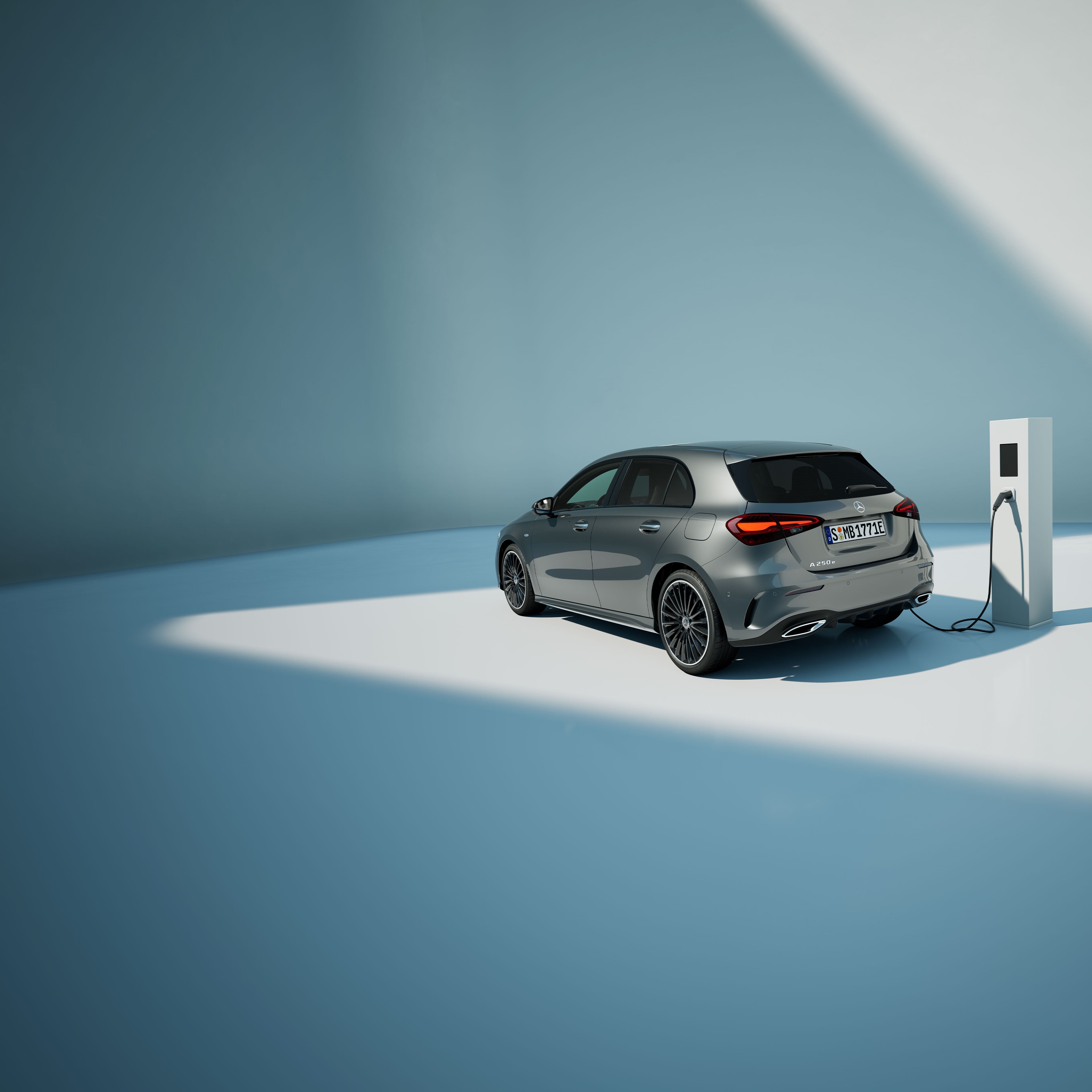Mercedes a180 hybrid discount