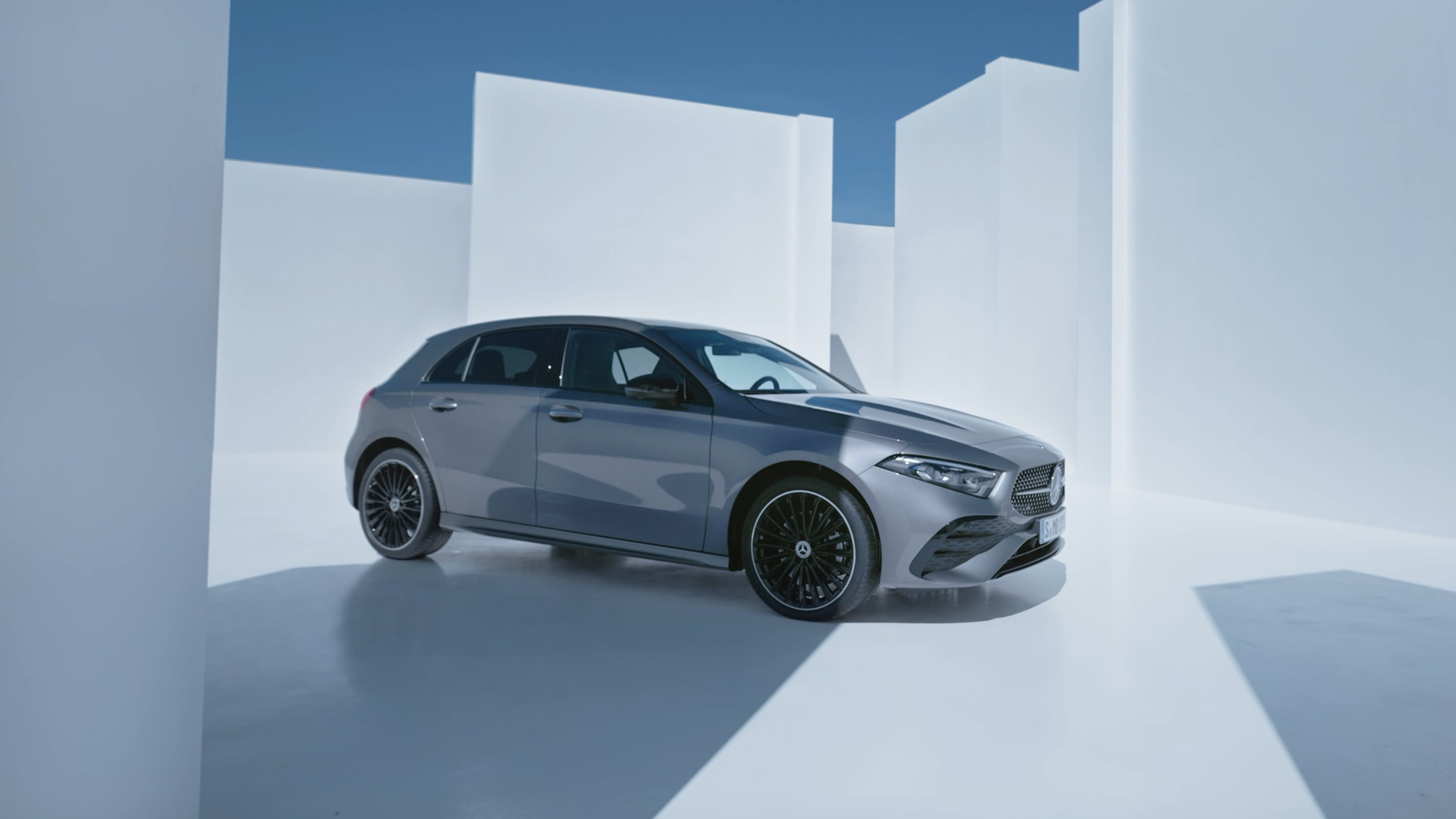 Mercedes-Benz Neuer A-Klasse Kompaktlimousine, Konfigurator und