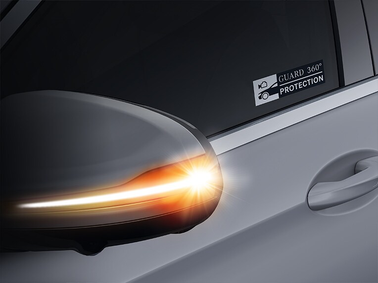 Der GUARD 360° Fahrzeugschutz in der A-Klasse Limousine von Mercedes-Benz.