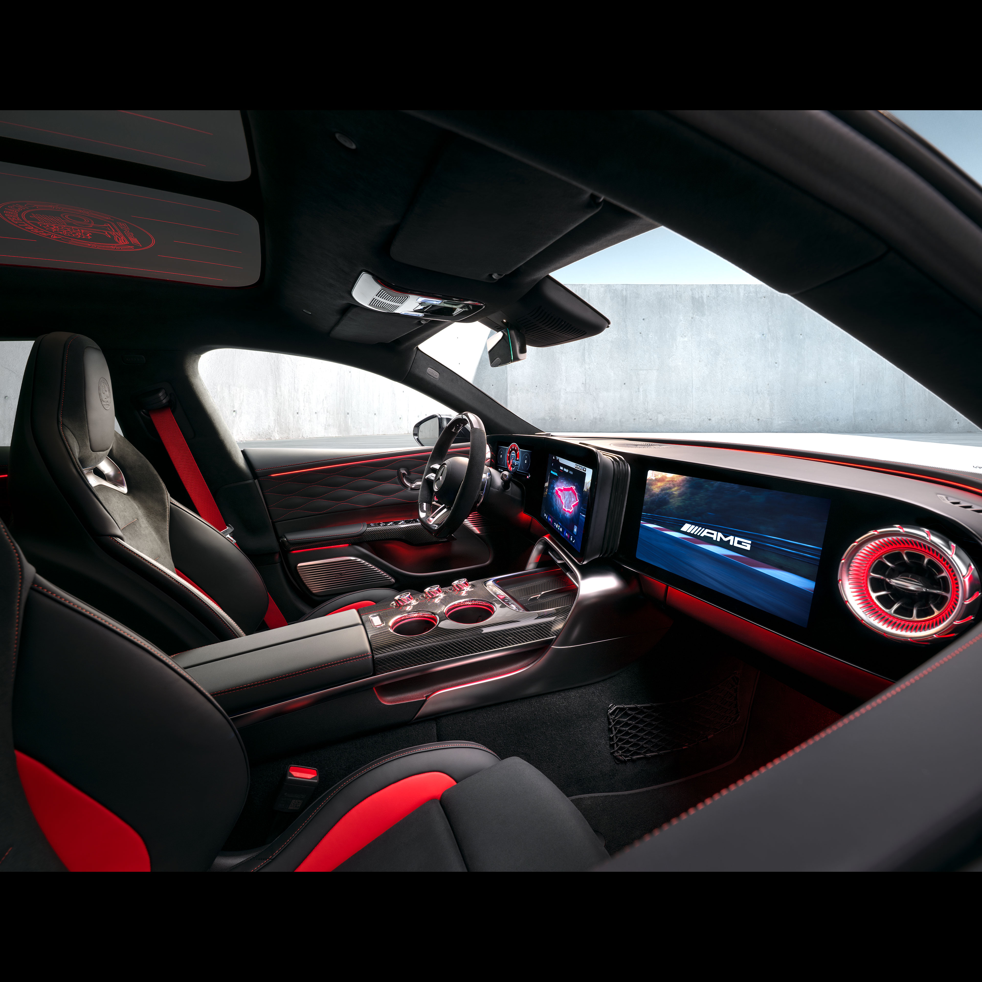 Das neue Mercedes-AMG GT 4-Türer Coupé von Innen.