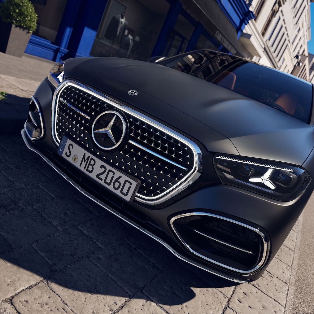 Die Front der neuen C-Klasse Limousine von Mercedes-Benz.
