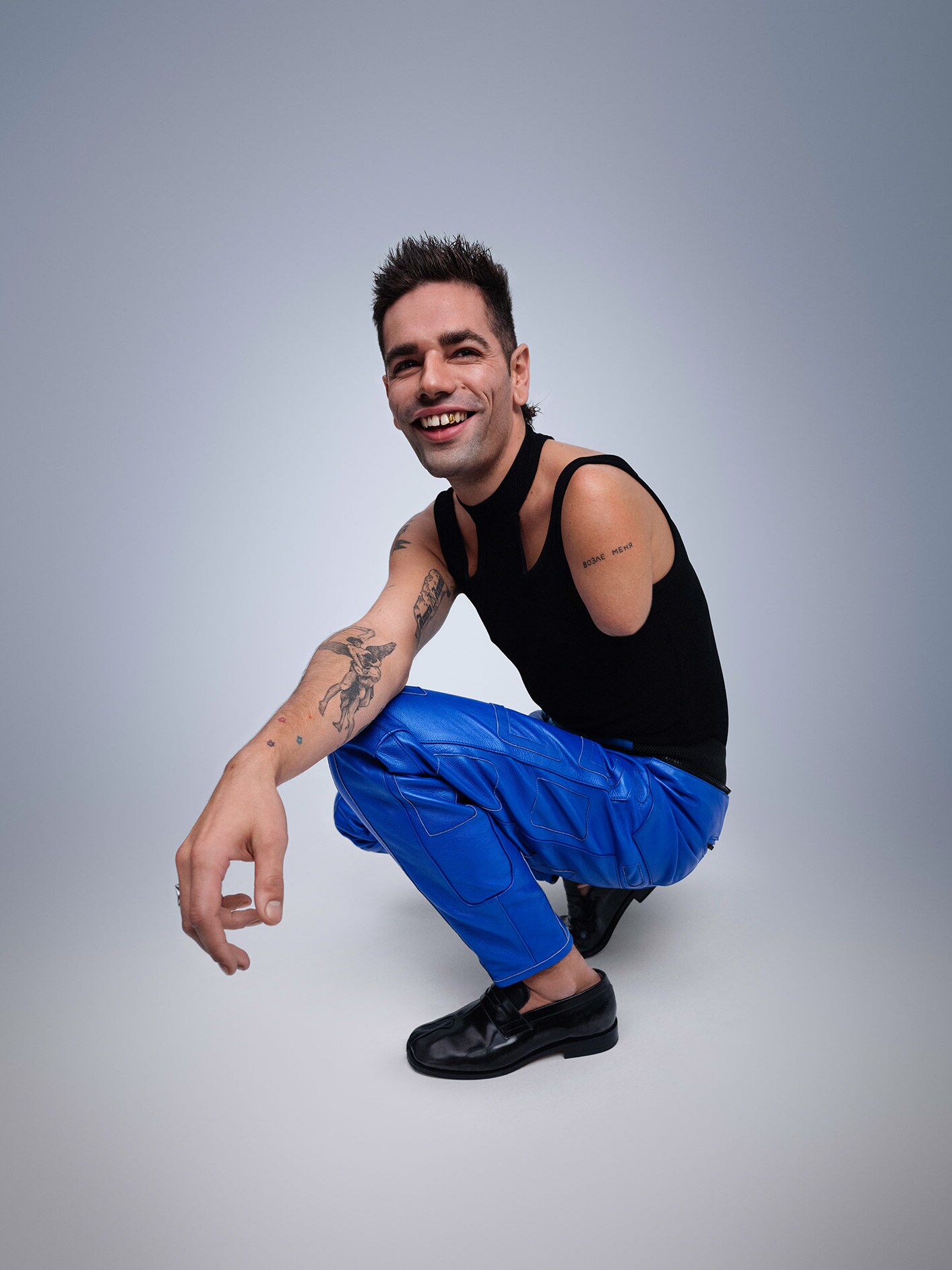 Bild eines Mannes mit einer Armamputation.