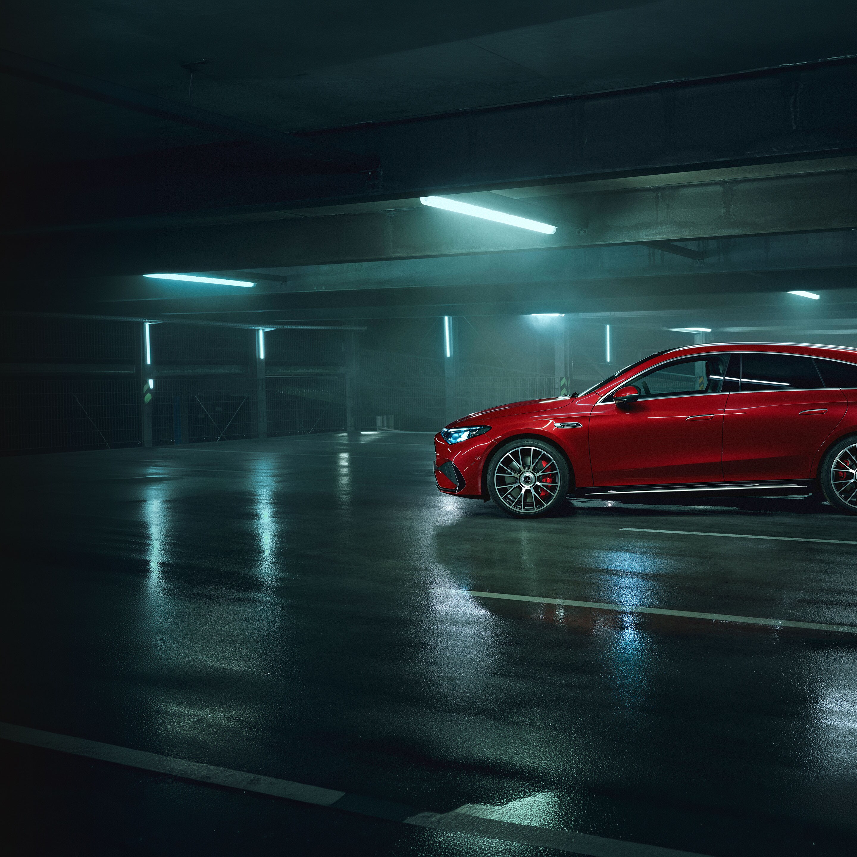 Das Exterieur des neuen Mercedes-AMG CLA 45 4MATIC+ Shooting Brake electric.