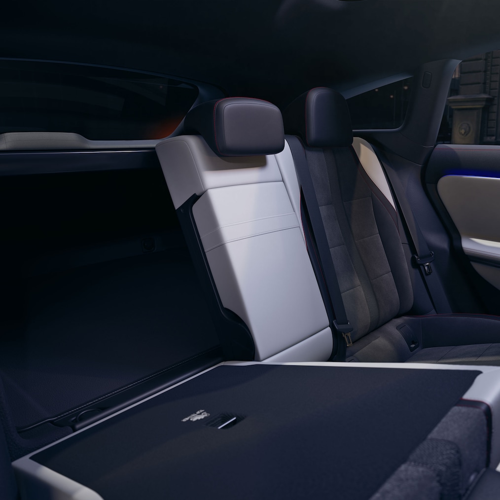 Der geräumige Innenraum des elektrischen CLA Shooting Brake mit EQ Technologie.