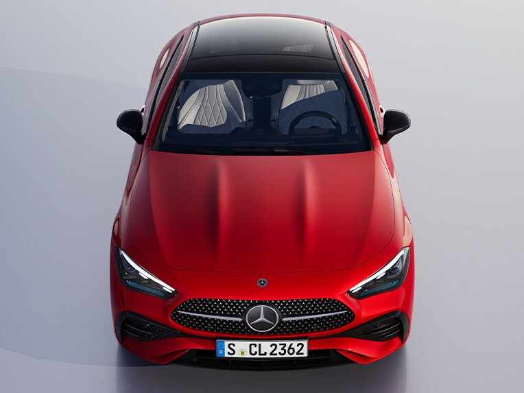 Das CLE Coupé von Mercedes-Benz in einer frontalen Dachansicht.