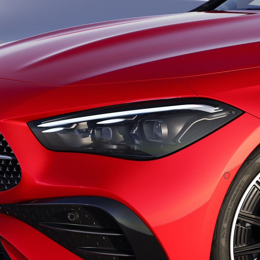 Ein Scheinwerfer mit DIGITAL LIGHT aus dem Mercedes-Benz CLE Coupé.