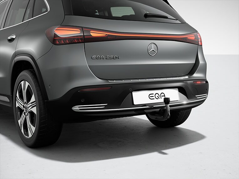 Die Anhängevorrichtung mit ESP® Anhängerstabilisierung des EQA von Mercedes-Benz.