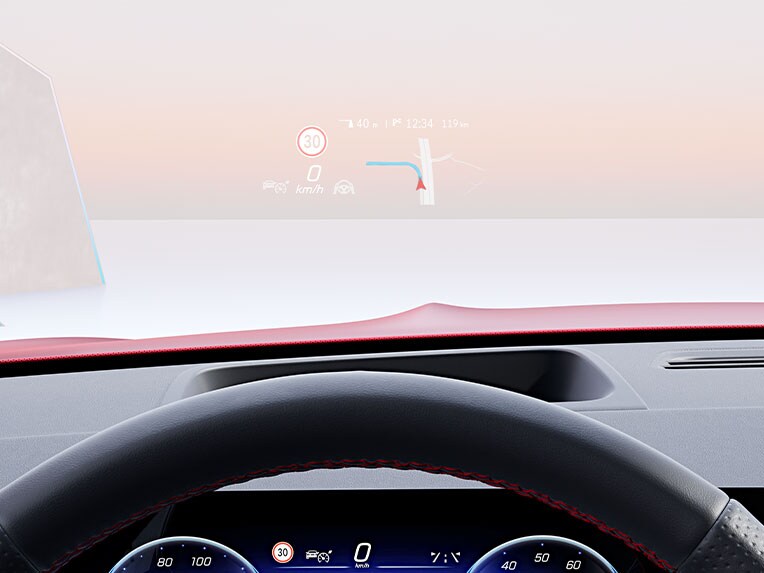 Head-up-Display im EQB von Mercedes-Benz.