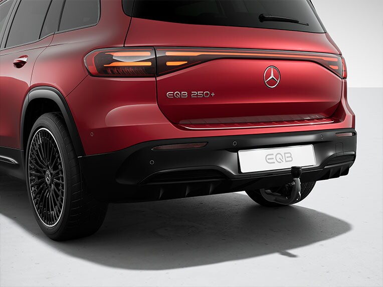 Die Anhängevorrichtung mit ESP® Anhängerstabilisierung im EQB von Mercedes-Benz.