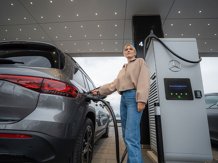 Das Mercedes-Benz Ladenetz für den Mercedes-Benz EQB.