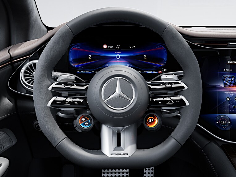 Das AMG Performance Lenkrad in Leder Nappa/Mikrofaser MICROCUT für den Mercedes-AMG EQE SUV.