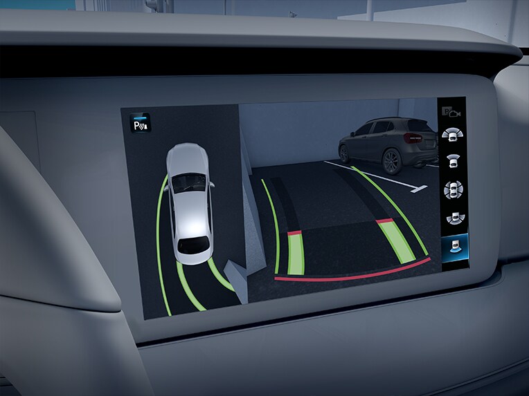 Das Park-Paket mit 360°-Kamera im EQE SUV von Mercedes-Benz.