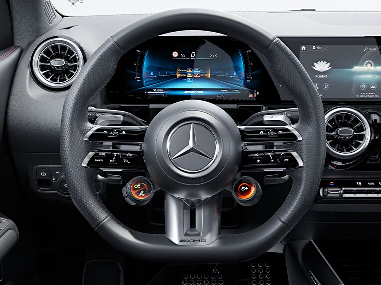 Das AMG Performance Lenkrad im Mercedes-AMG GLA.