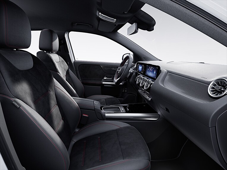 Das Interieur des Mercedes-Benz GLA mit AMG Line.