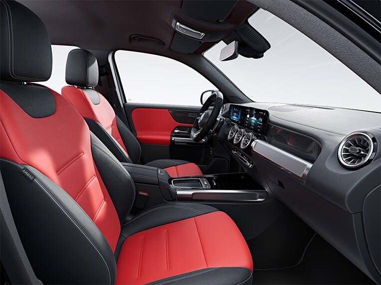 Die Polsterung Leder red pepper / schwarz im Mercedes-AMG GLB.