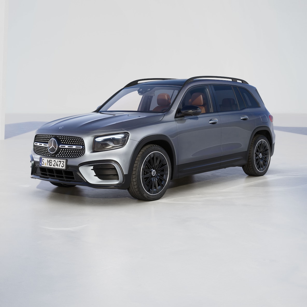 Frontale Seitenansicht eines Mercedes-Benz GLB SUV.