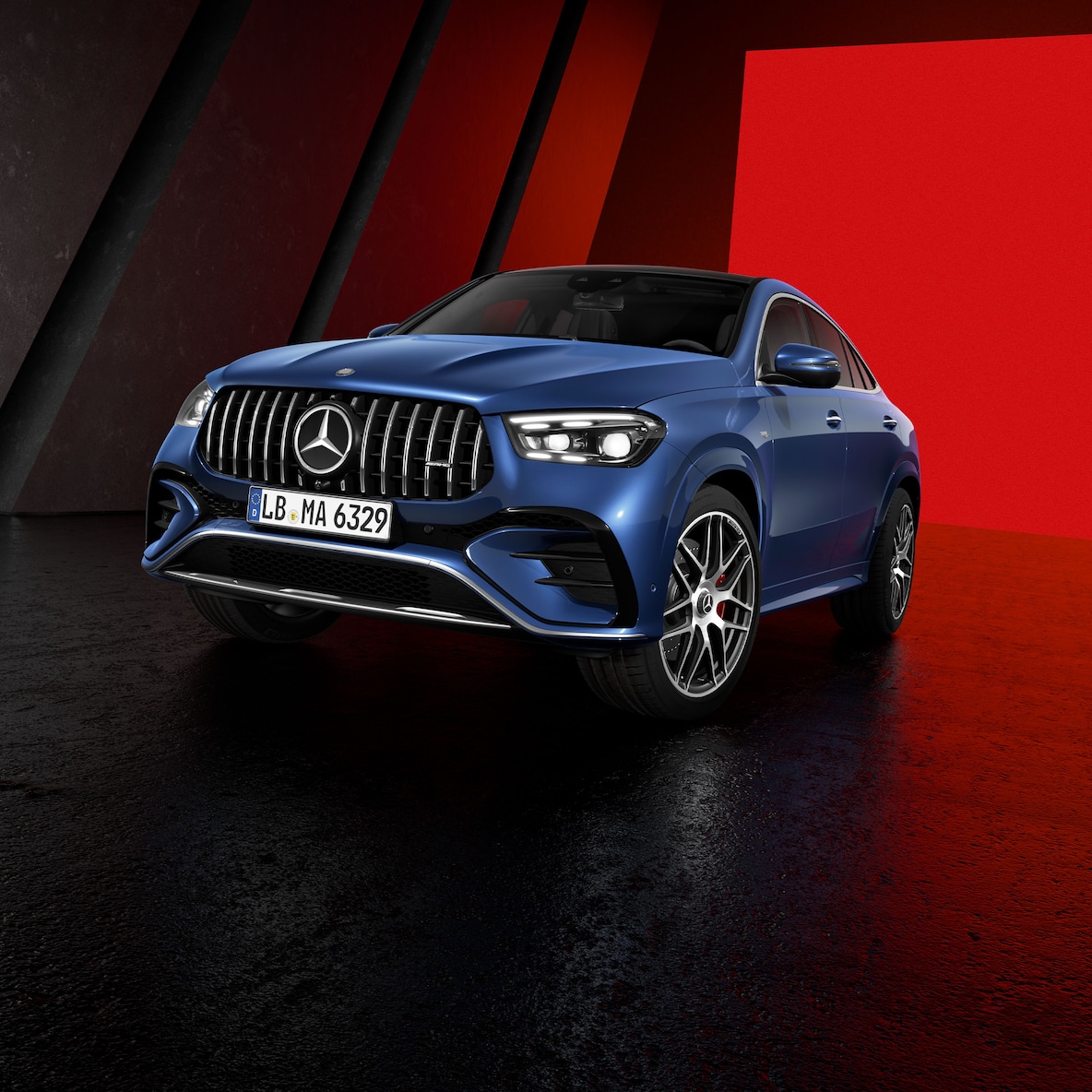 Frontale Seitenansicht des GLE Coupés von Mercedes-AMG.