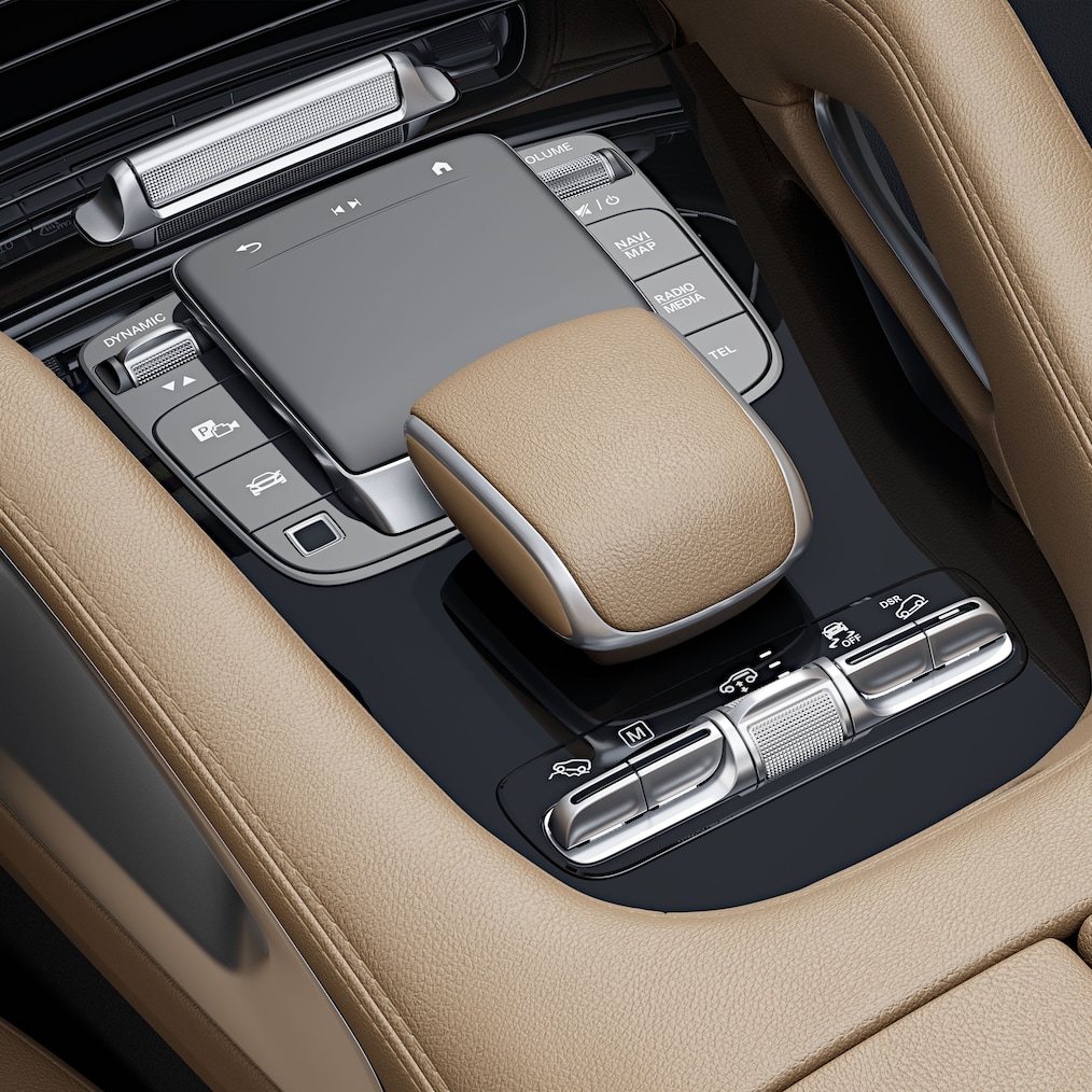 Die transparente Motorhaube des Mercedes-Benz GLS.