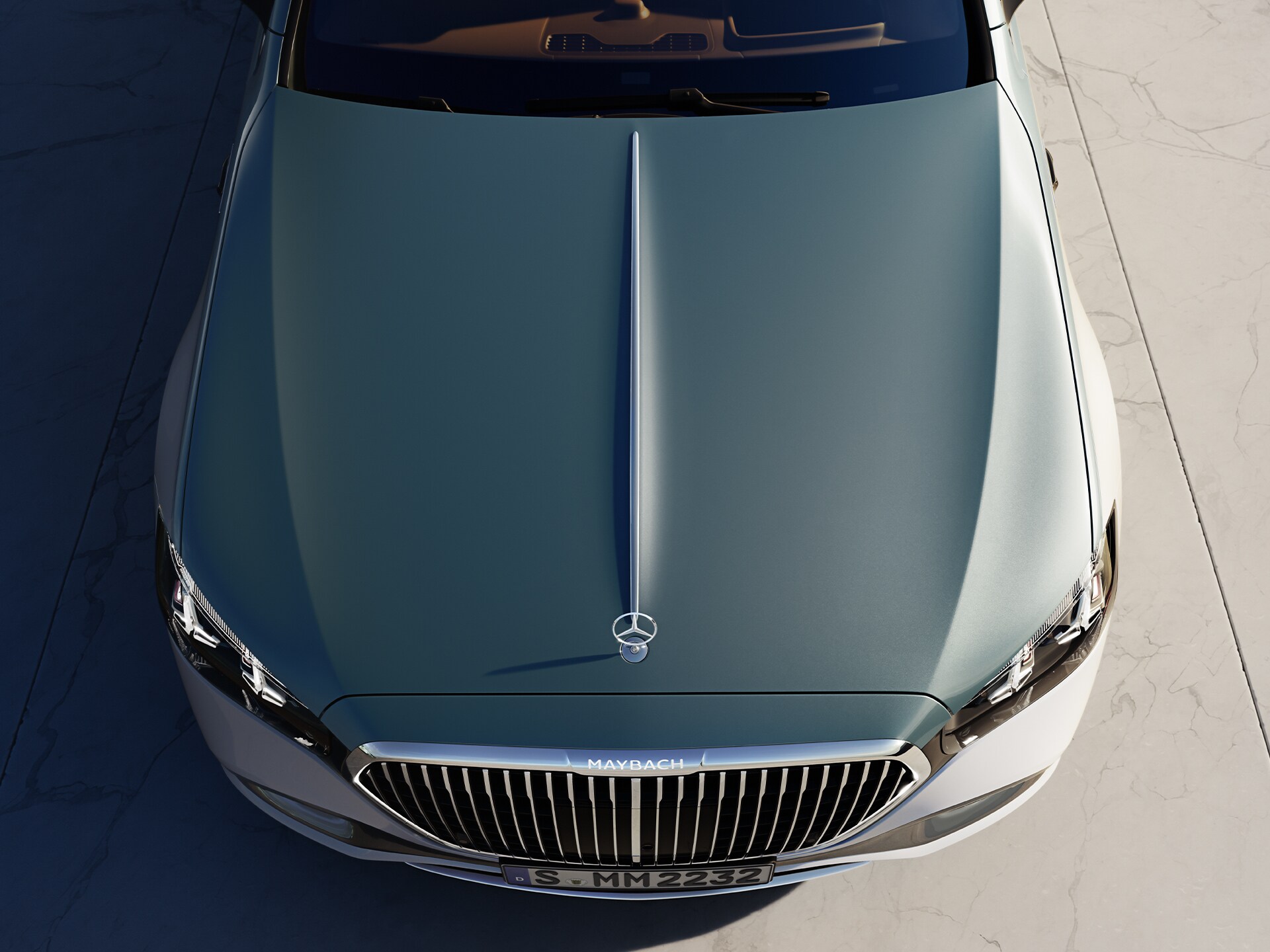 Der Mercedes-Maybach S 580 e mit EQ-Technologie aus einer Vogelperspektive.