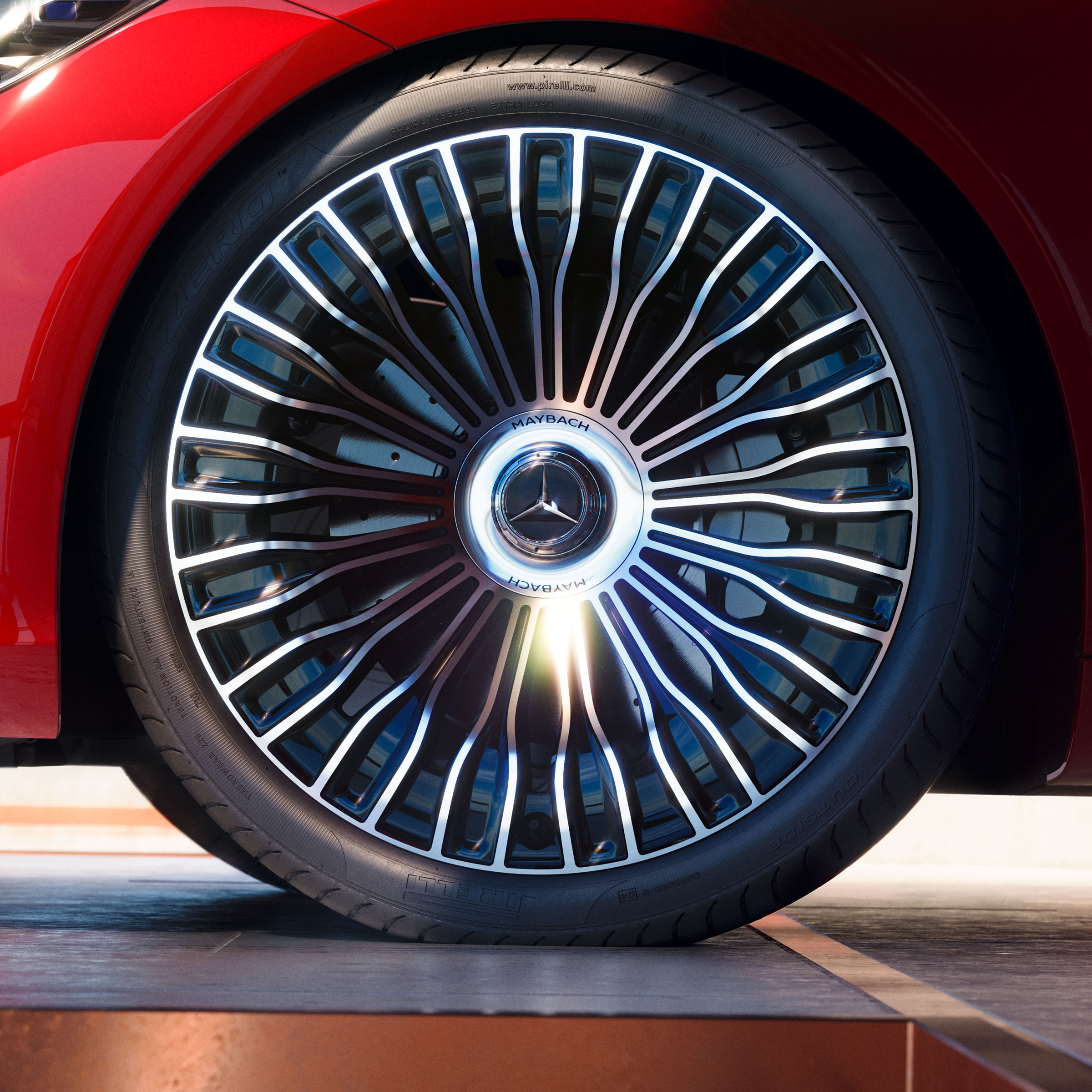 Nahaufnahme eines exklusiven Maybach-spezifischen Rads.