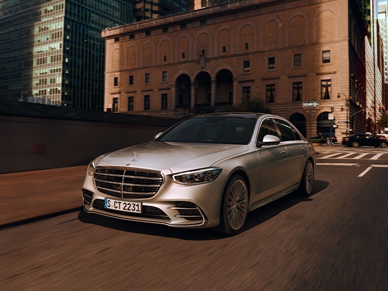 Die Plus-3-Finanzierung der Mercedes-Benz S-Klasse Limousine Lang.