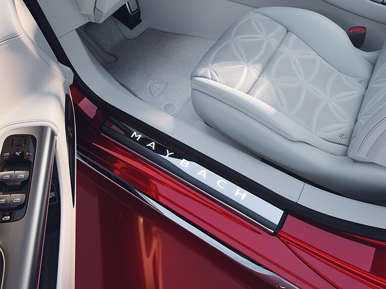 Die Einstiegsleiste des Mercedes-Maybach SL 680.