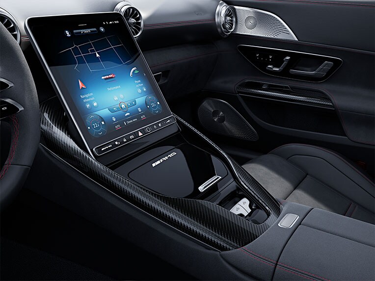 MANUFAKTUR Zierelemente Carbon im Mercedes-AMG SL Roadster.