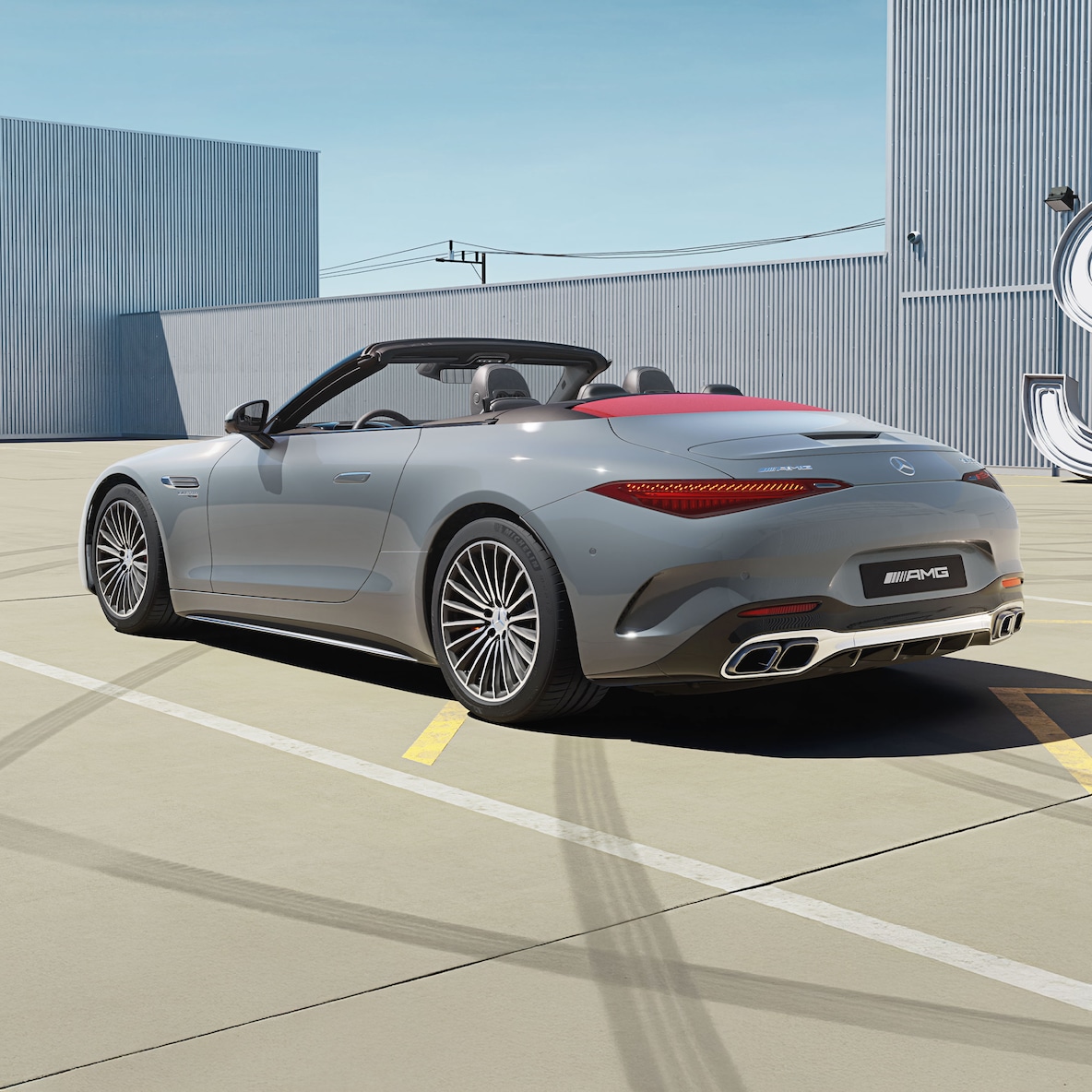 Das Exterieur des Mercedes-AMG SL Roadsters in einer seitlichen Ansicht.