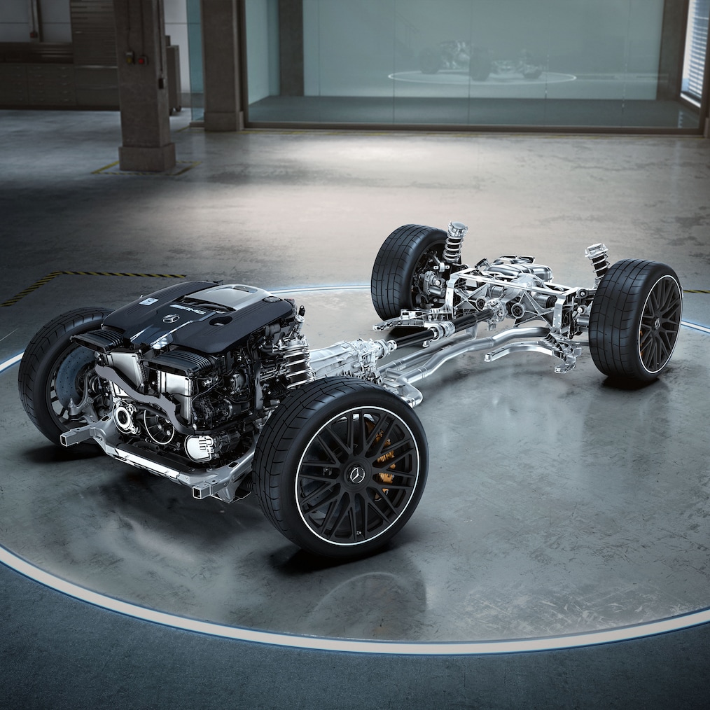 Der Mercedes-AMG SL Roadster Antriebsstrang im Entwicklungsbereich.