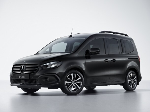 Die Frontansicht der Mercedes-Benz T-Klasse.