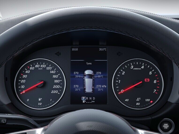 Die Reifendrucküberwachung an VA u. HA, drahtlos der Mercedes-Benz T-Klasse.