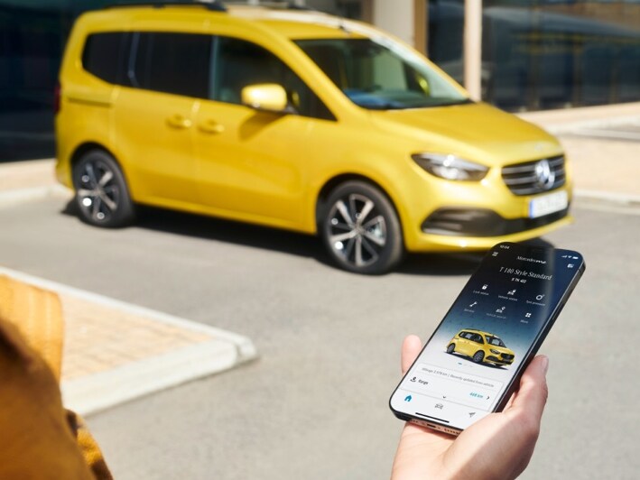 Die Ansicht der Remote Services Plus auf dem Display eines Smartphones.