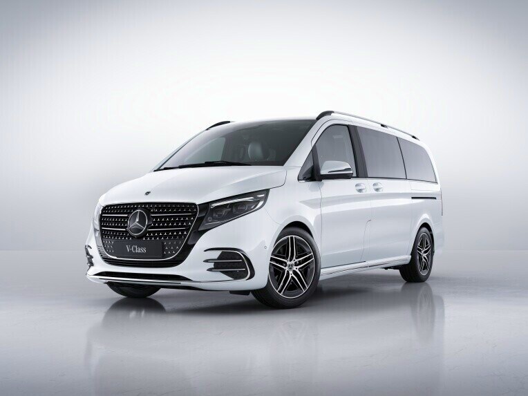 AMG-typische Elemente und hochwertige Details steigern die Sportlichkeit und Individualität Ihres Fahrzeugs.