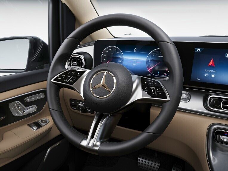 Das Automatikgetriebe 9G-TRONIC besitzt 9 Gänge, die die Motordrehzahlen in jeder Fahrsituation möglichst niedrig halten.