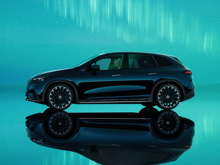 Das Bild zeigt den EQE SUV von Mercedes-EQ.