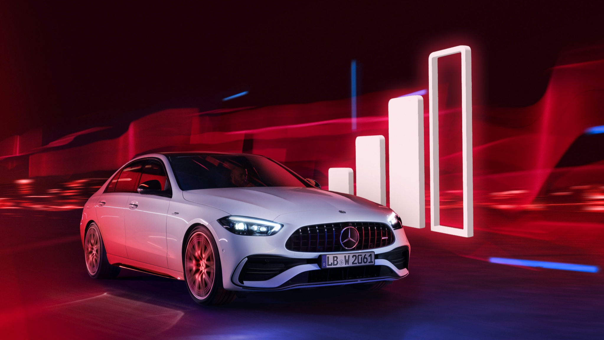 Komfort-Datenvolumen von Drittanbietern | Entertainment | Mercedes-Benz Ein Mercedes-Benz fährt an einer Visualisierung eines Empfangssignalbalkens vorbei.