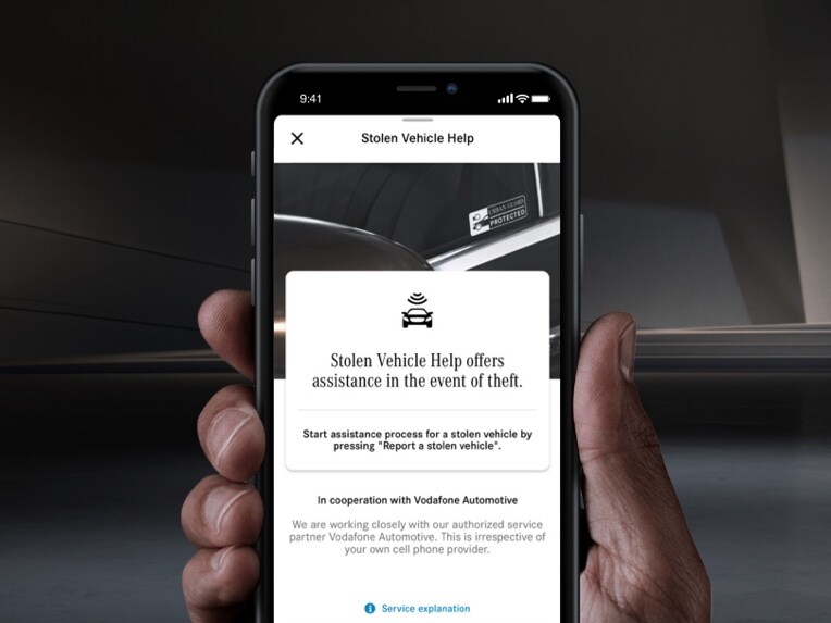 Auf einem Smartphone wird per Digitalem Extra zum Thema GUARD 360° Hilfe bei Fahrzeugdiebstahl angeboten.
