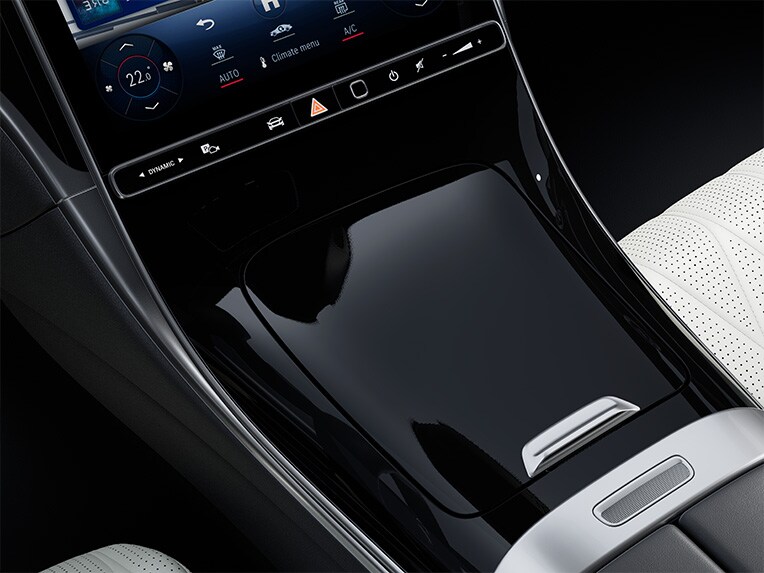 DYNAMIC SELECT in einem Mercedes-Benz.