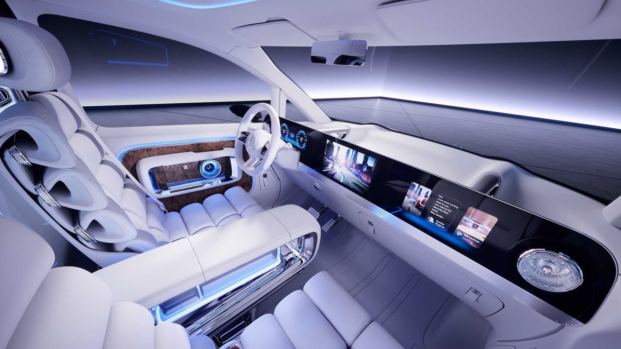 Blick in die Fahrerkabine des Vision V von der Beifahrerseite aus.