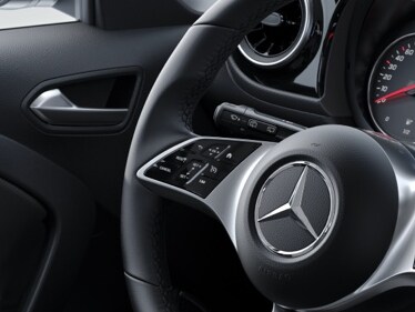 Die Touch-Bedienfelder für den TEMPOMAT im Mercedes-Benz Citan Kastenwagen.