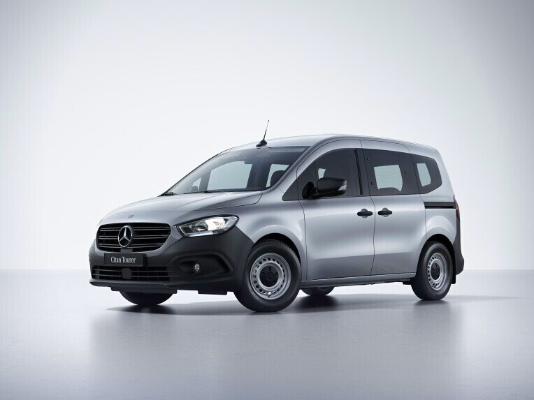 Der Mercedes-Benz Citan Tourer in der Ausstattungslinie BASE.